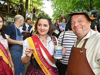 Miriam I. vertritt Forchheim in den nächsten zwei Jahren als "Bierkönigin".  Foto: Ronald Rinklef