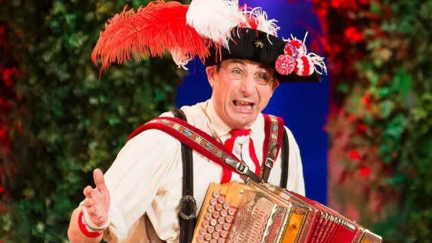 Otmar Schmelzer aus Oberschwappach ist seit vier Jahren beim Fasching in Franken in Veitshöchheim dabei. Foto: Tobias Köpplinger