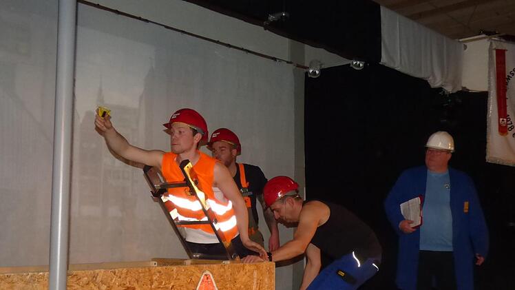 Der Sketch "Die Baustelle" Foto: Thomas Weichert