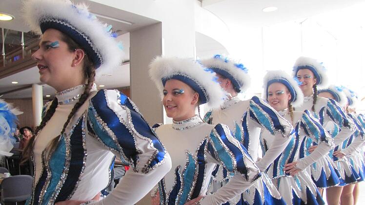 Die Prinzengarde Seßlach beim Einmarsch in den Festsaal der  Konresshauses Rosengarten. Foto: Martin Koch