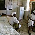 Die medizinische Versorgung in den Entwicklungsländern ist teilweise katastrophal. Das Bild zeigt die Notaufnahme in einem Krankenhaus in Thiès im Senegal.  Foto: Marion Krüger-Hundrup