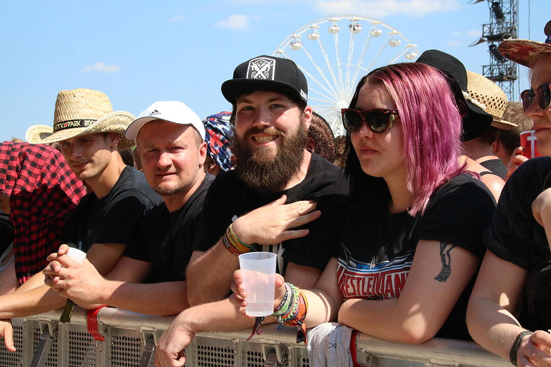 Halbnackt oder im Kostüm: Stimmung bei RIP 2017