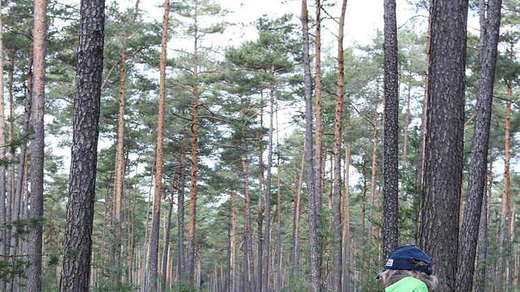 Unterwegs auf unserer Dünenwanderung mit Andi Schettler. Foto: Barbara Herbst