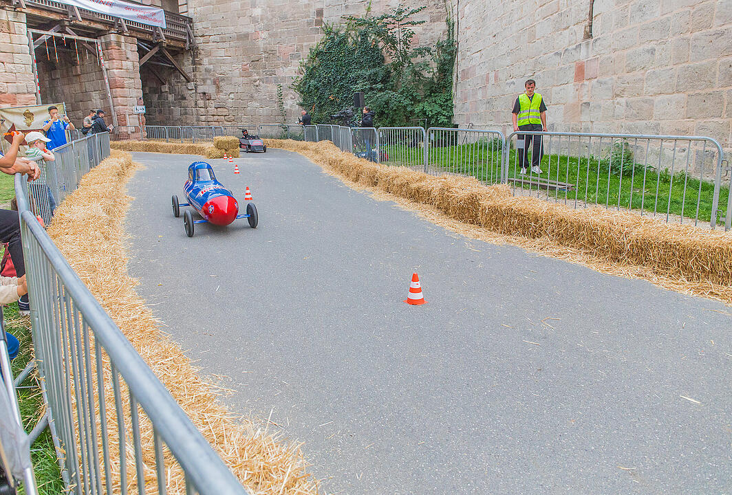 Im N&uuml;rnberger Burggraben vom Tierg&auml;rtnertor zum Hallertor.