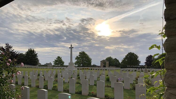 Der englische Soldatenfriedhof in Ranville zum 75. Jubiläums des D-Days. Foto: Jochen Vogel