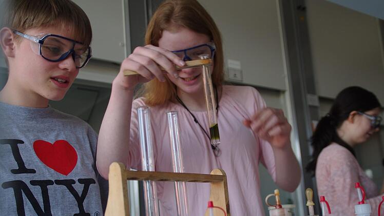 Der moderne Chemie-Übungsraum bietet viele Möglichkeiten. Foto: Marco Meißner