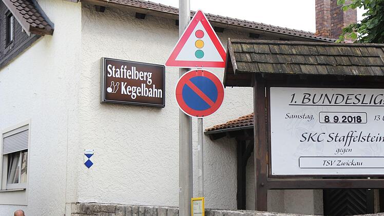 Die Ampel steht auf Grün: In drei Wochen beginnt bereits die Saison in der Kegel-Bundesliga. Der SKC Staffelstein startet mit einem Heimspiel gegen Zwickau auf der Staffelberg-Kegelbahn.