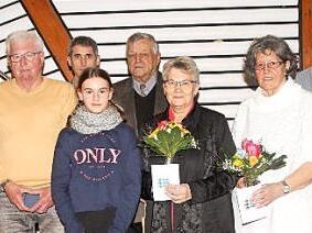 Diese Bürger wurden für ihr ehrenamtliches Engagement in der Gemeinde Ebelsbach ausgezeichnet. Von links: Bürgermeister Walter Ziegler, Walter Dietz, Werner Seufert, Ida Frank, Herbert Glückert, Irene Loch, Marianne Schmittlutz, Lars Tully und Günther Jackl.  Fotos: Günther Geiling