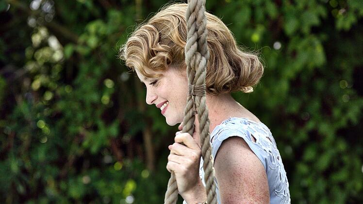 Das Gl&uuml;ck ist f&uuml;r Diana (Claire Foy) fragil.