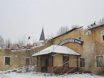 Die ehemalige Disco in Moggast wird abgerissen. Foto: Josef Hofbauer