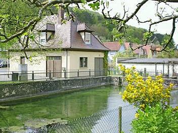 Über einen Anbau an das Gerätehaus wird später entschieden.  Foto: Ehling