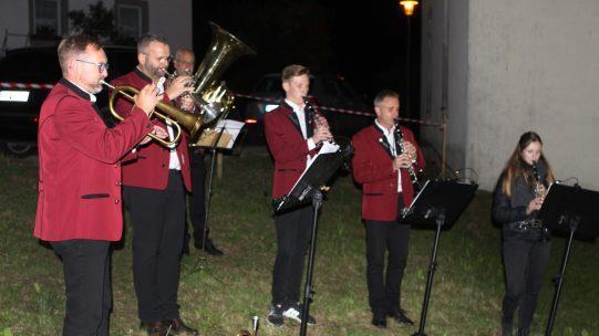 Musikalisch gestaltete die Stadtkapelle Teuschnitz den Gottesdienst in Neuengrün.