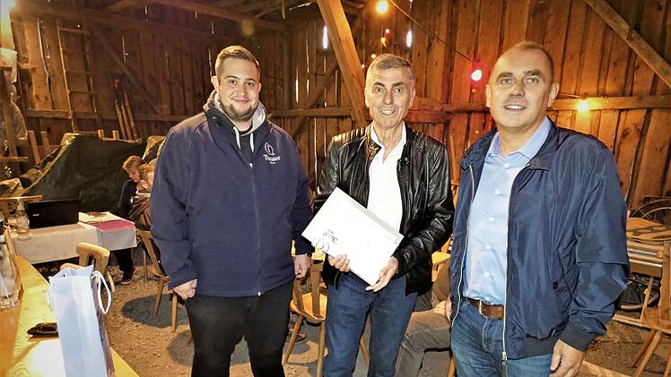 Von links: Vorsitzender Nicolas Peter, der geehrte Altbürgermeister Siegfried Decker und Bürgermeister Alexander Wunderlich, der künftige Schirmherr des TIK