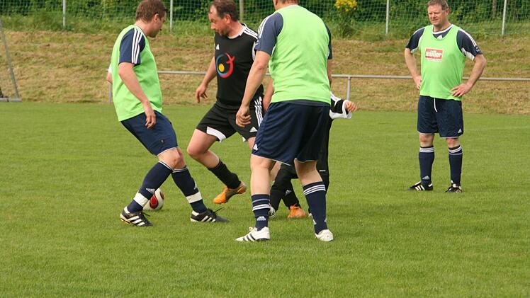 Bayerische-Fußball-Klerus-Auswahl vs. Promi-Mannschaft Münnerstadt - 2.6.2013 Münnerstadt