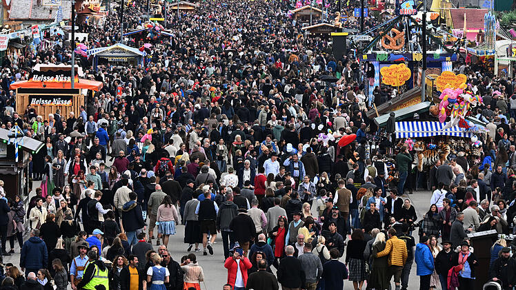 Corona-Wiesn und Grippe-Gaudi - Oktoberfest vor Virus-Welle?