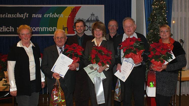 Ursula Welker, Gerhard Fritsch, Dr. Gerald Fink, Sigrid Breithaupt, Bernd Boggasch, Paul Welker, Dagmar Polster (v. l.)