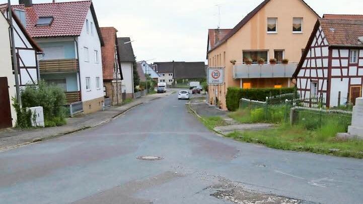 Die Bahnhofstraße in Gosberg soll deutlich attraktiver werden. Foto: Franz Galster