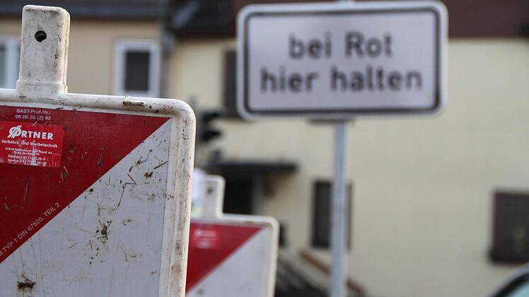 Nun wird hoffentlich nicht so schnell wieder ein Schild platt gemacht.