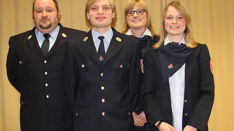 Für drei Jahre im Vorstand des Feuerwehrvereins Untermerzbach (von links): 1. Vorsitzender Udo Schwappach, Schriftführer Julian Schmidbauer, 2. Vorsitzende Sandra Schramm und Kassiererin Nadine Schramm. Foto: Helmut Will