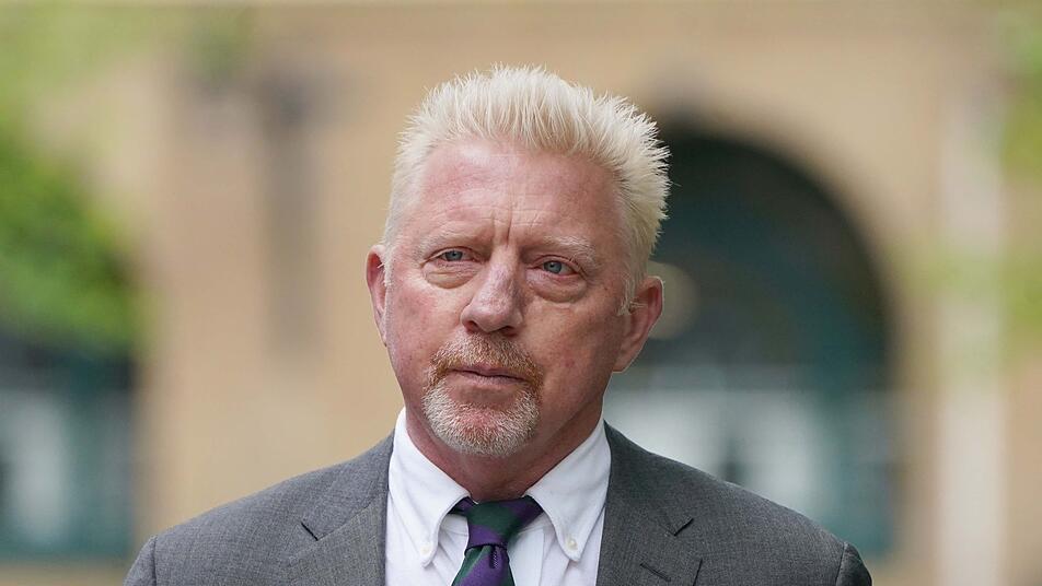 Boris Becker in neues Gefängnis verlegt: Anwalt räumt mit fiesen Gerüchten auf Boris Becker in neues Gefängnis verlegt: Anwalt räumt mit fiesen Gerüchten auf