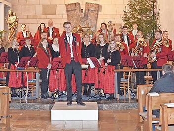 Ein glanzvolles Adventskonzert bescherte die Jugendblaskapelle unter Leitung von Florian Bezdeka den Besuchern in der Unterpreppacher Pfarrkirche.