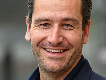 Michael Epp ist Vater einer achtjährigen Tochter. Über die großen Fragen des Vaterseins würde der Schauspieler gerne auf einer Pilgerreise nachdenken.