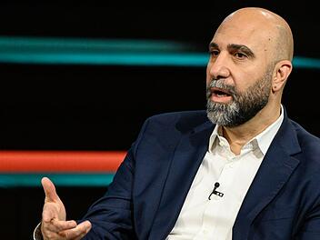 Extremismusforscher Ahmad Mansour machte bei "Markus Lanz" deutlich, wie gef&auml;hrlich soziale Medien f&uuml;r Jugendliche sein k&ouml;nnen.