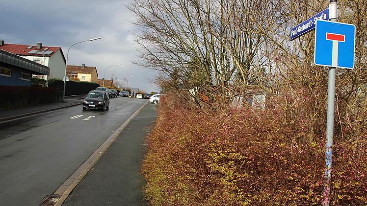 Die Paul-Gerhardt-Straße war für den Einsatz abgeriegelt.
