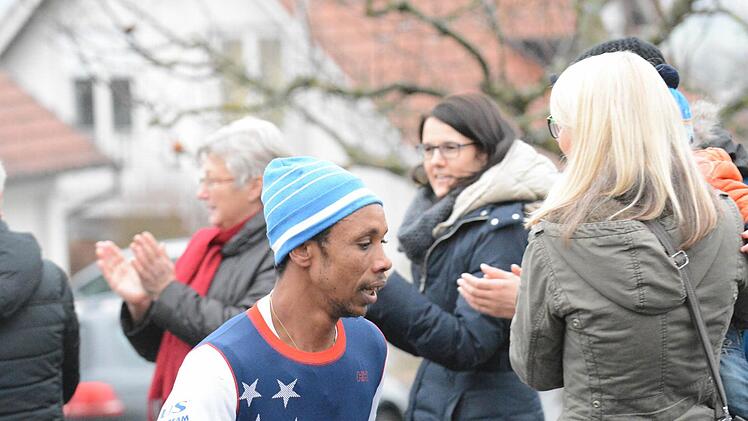 Schnappschüsse vom Fuschter Silvesterlauf.