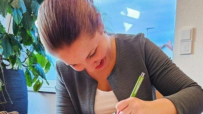 Natascha Kippes signierte ihre Bücher.