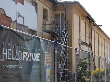 Derzeit steht die ehemalige Kühlhalle an der Schlachthofstraße leer. Bis zum Frühjahr 2022 soll der Umbau jedoch fertig sein. Das Hochschulprojekt Creapolis sowie der Coworking-Space, Heimat für digitale Startups, Gründer und Kreative, ziehen dann ein.Hendrik Kowalsky