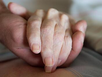 Ein 87-Jähriger tötete seine Ehefrau. Der Richter spricht von einer "menschlichen Tragödie".