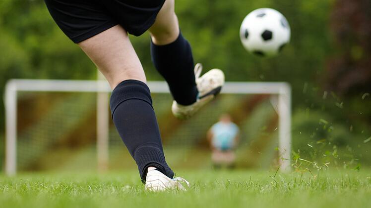 Fu&szlig;ball, Fu&szlig;ballplatz, Kreisliga, Amateurfu&szlig;ball