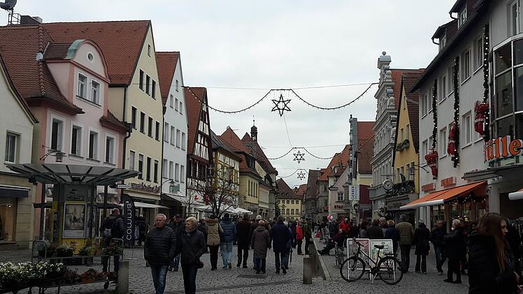 Ein verkaufsoffener Sonntag soll am ersten Advent sein. Foto: Jennifer Opel/Archiv