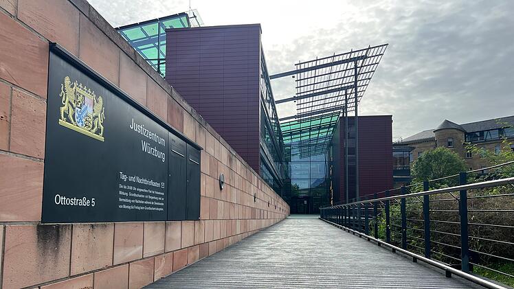 Mord oder Totschlag: Urteilsverkündung nach Tötung von 14-jährigem Schüler