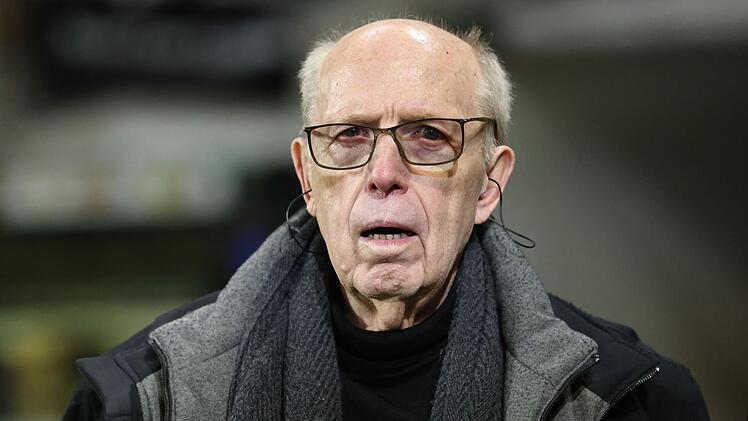 Eigentlich wollte sich Reiner Calmund ja aus der TV-&Ouml;ffentlichkeit ein wenig zur&uuml;ckziehen. Doch jetzt tritt er als Darts-Werfer an.