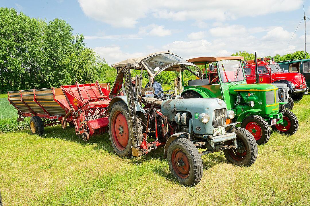 Es kamen viele Oldtimerfreunde.