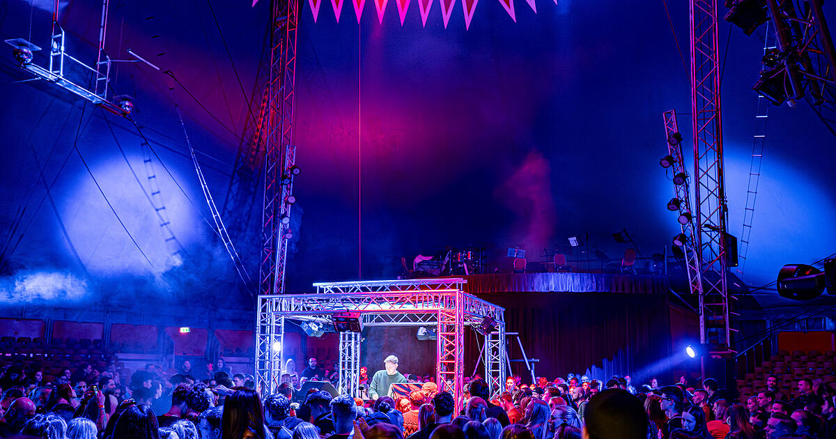 Nürnberg: 360-Grad-Rave im Zirkuszelt feierte Premiere