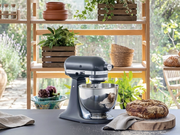 KitchenAid vs. Kenwood