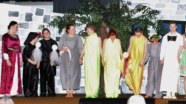 Das Ensemble der Theatergruppe. Foto: Werner Vogel