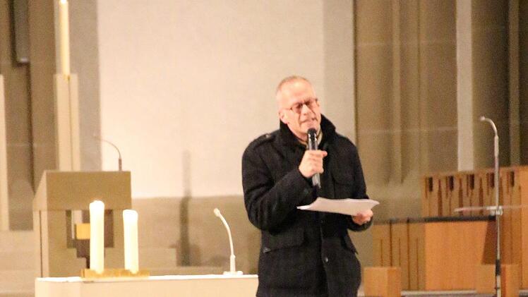 Burkhard Hose spricht in der Stadtpfarrkirche. Foto: Benedikt Borst