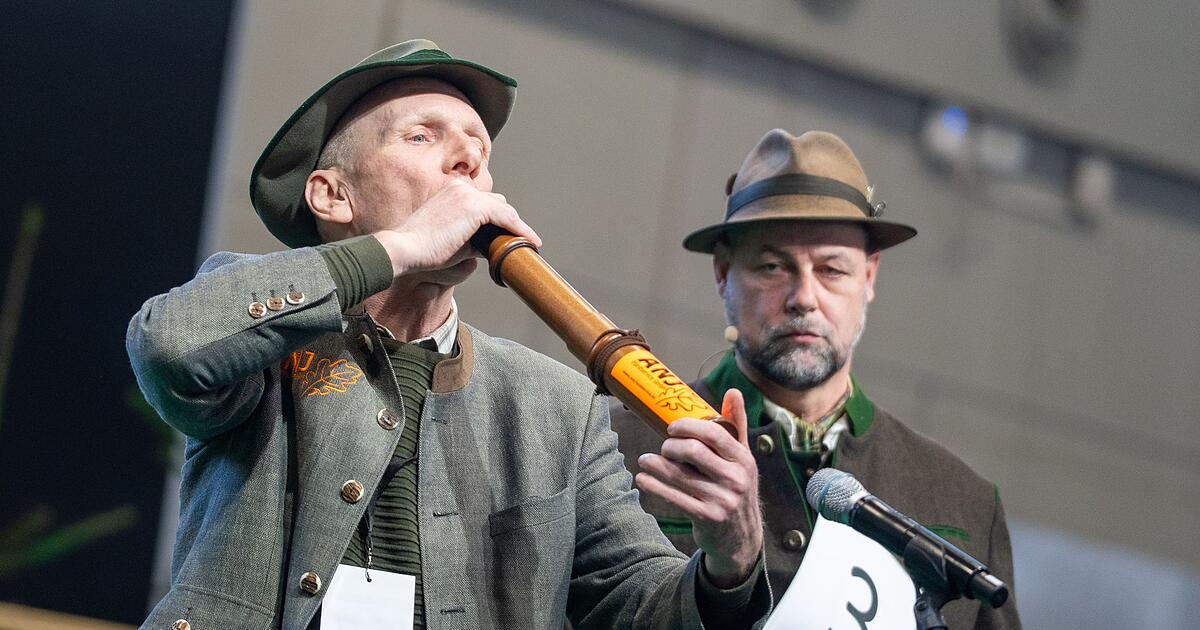 Ohne-Geweih-doch-mit-Stimmgewalt-Bester-Hirschrufer-gek-rt