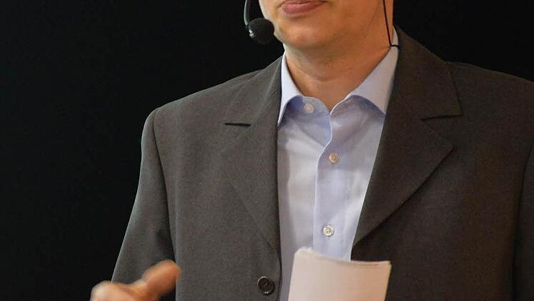 Moderator Ralf Ruppert