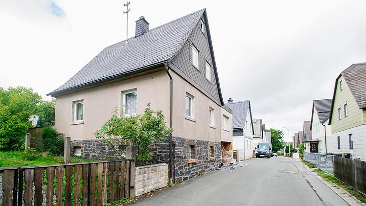 In dieser Straße in Nordhalben wird schon fleißig gewerkelt. Foto: Marian Hamacher