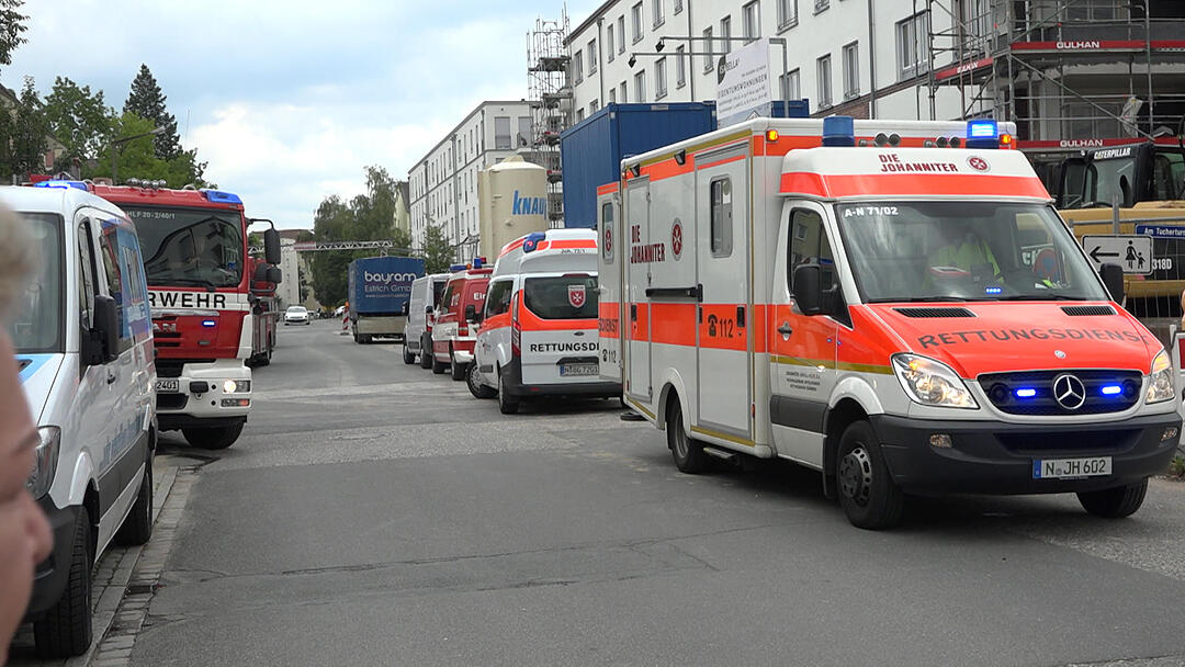 Nürnberg: Bauarbeiter verschüttet und schwer verletzt