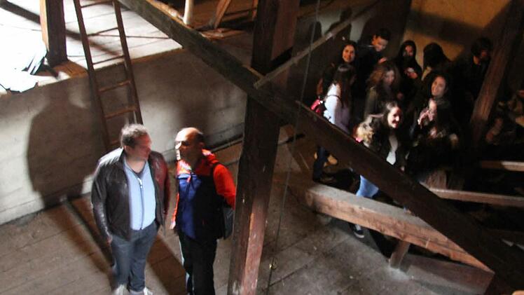 Gastschüler aus Spanien durften auf den Dachboden.