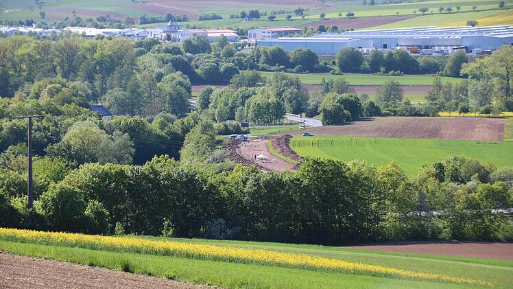 Gegraben wird zwischen A 7 und Gewerbegebiet Westheim.