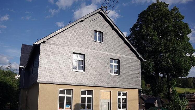 Die alte Schule in Wickendorf wird für 1,4 Millionen Euro saniert und umgebaut.Heike Schülein