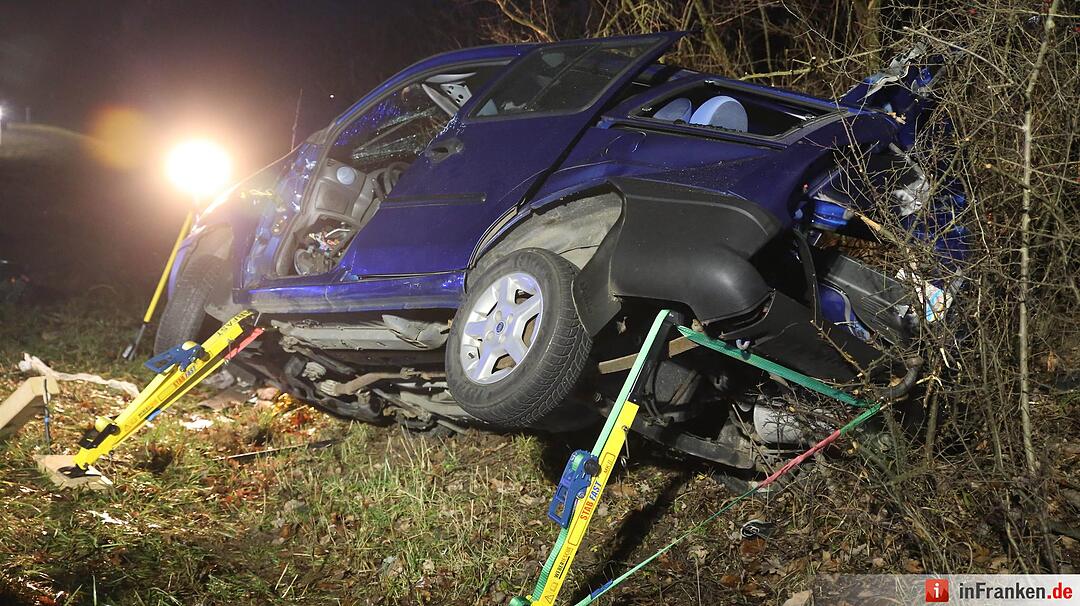 Schwerer Unfall zwischen Roth und Allersberg