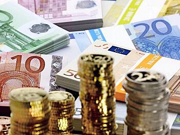 Fast zwei Millionen Euro betragen die Investitionen, die in der Marktgemeinde Wirsberg in diesem Jahr geplant sind.  Symbolfoto: Archiv/dpa